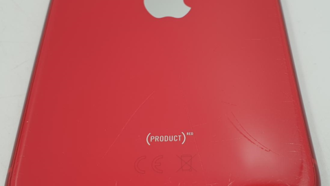 Scocca posteriore Grado C — graffi e segni di utilizzo